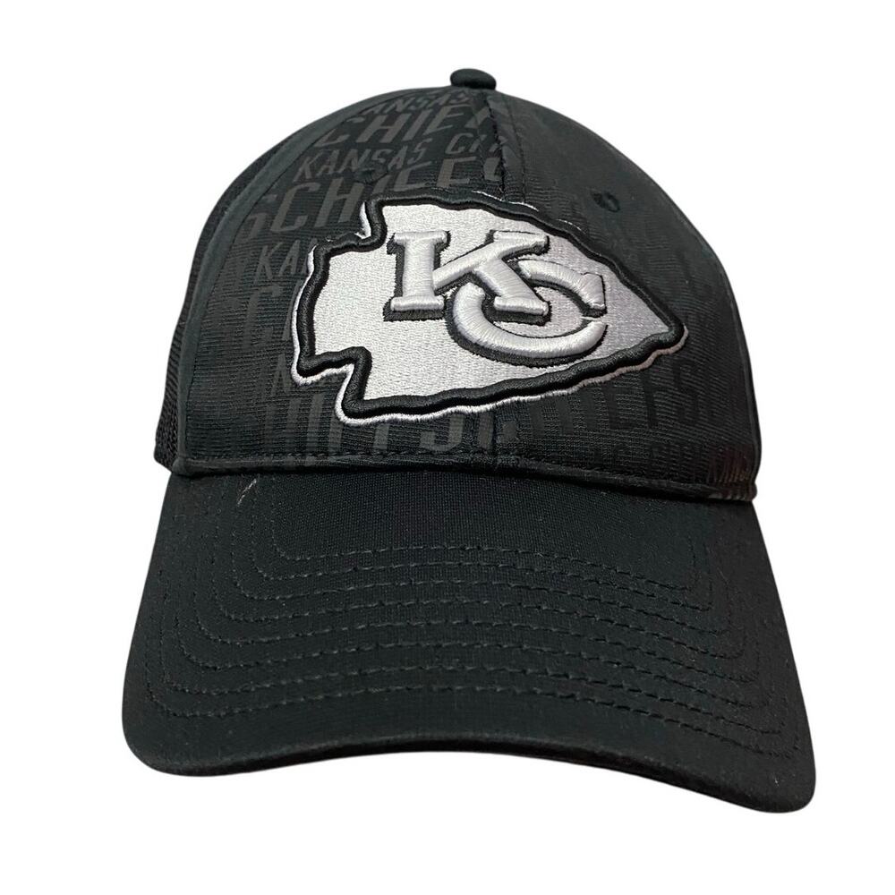 Kansas City Chiefs Fanatics adjustable black mesh hat